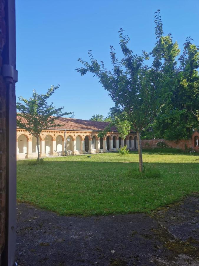 Hôtellerie de l'Abbaye Bellegarde-Sainte-Marie Exterior foto